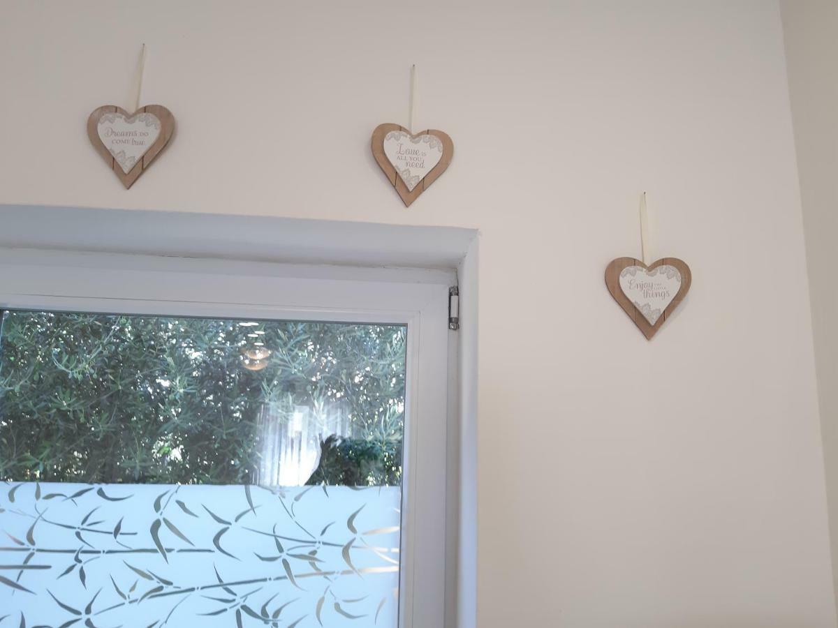 Apartment Butterfly Split - For Rest And Relaxation ภายนอก รูปภาพ