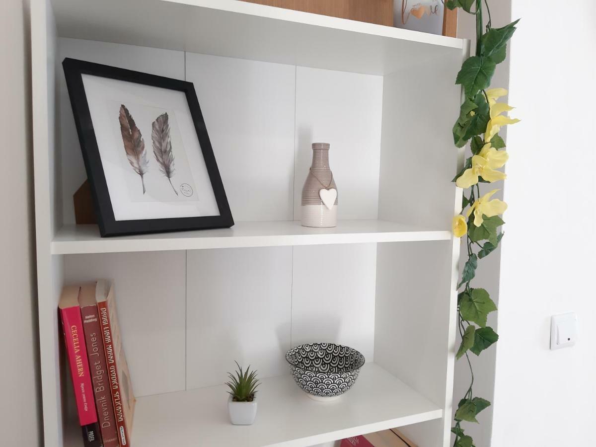 Apartment Butterfly Split - For Rest And Relaxation ภายนอก รูปภาพ
