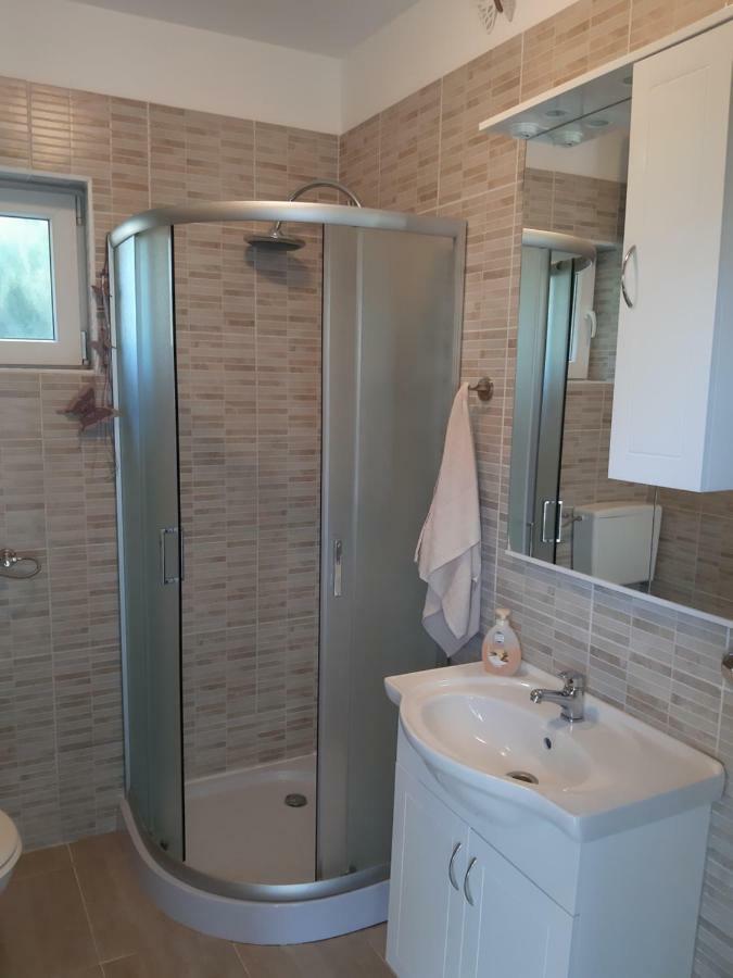 Apartment Butterfly Split - For Rest And Relaxation ภายนอก รูปภาพ